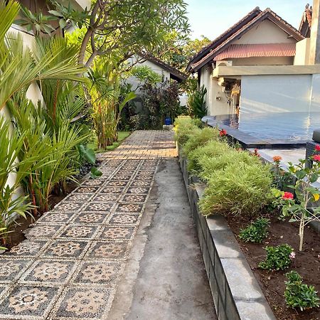 Solaluna Beach Homestay Amed Zewnętrze zdjęcie