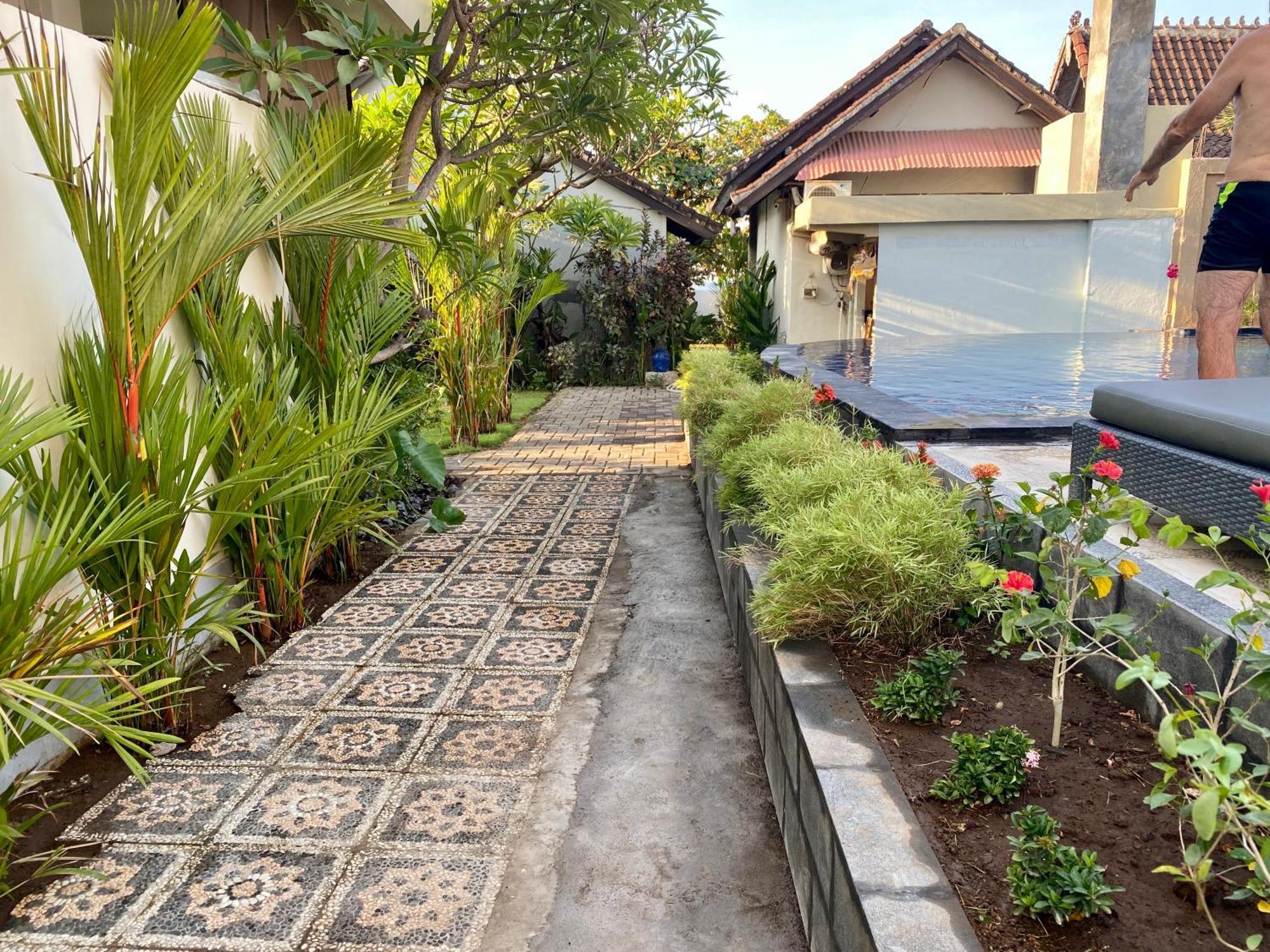Solaluna Beach Homestay Amed Zewnętrze zdjęcie