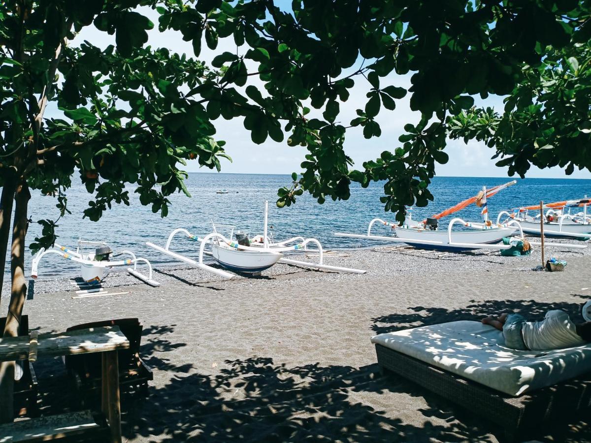 Solaluna Beach Homestay Amed Zewnętrze zdjęcie